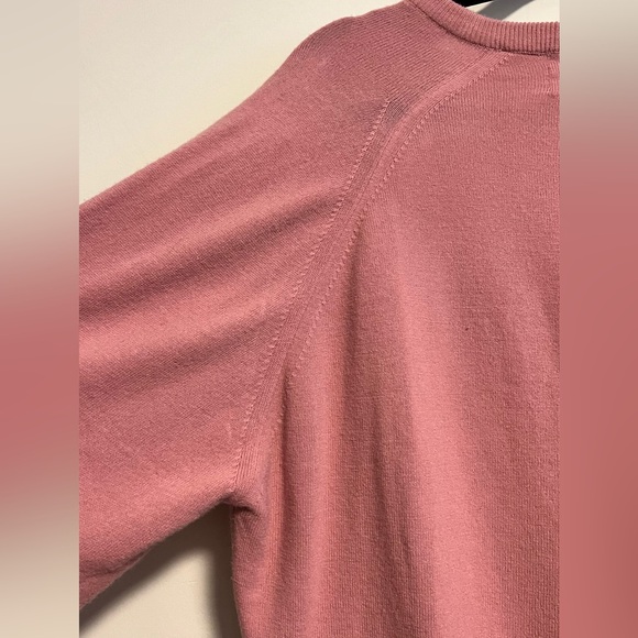 Pink Wool sweater V neck Golf style sweater with relaxed fit VIntage V Neck - Picture 6 of 9